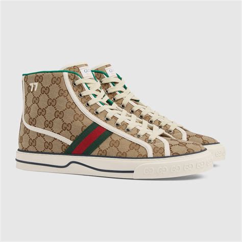 outfit con tenis gucci hombre|Gucci tennis 1977 price.